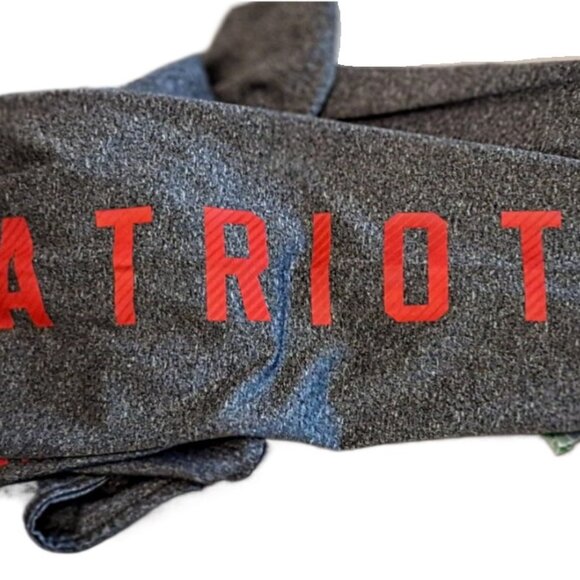 New England Patriots NFL Team Apparel New Era Men's Medium 1/4 Zip Med Shirt EUC - Picture 2 of 5